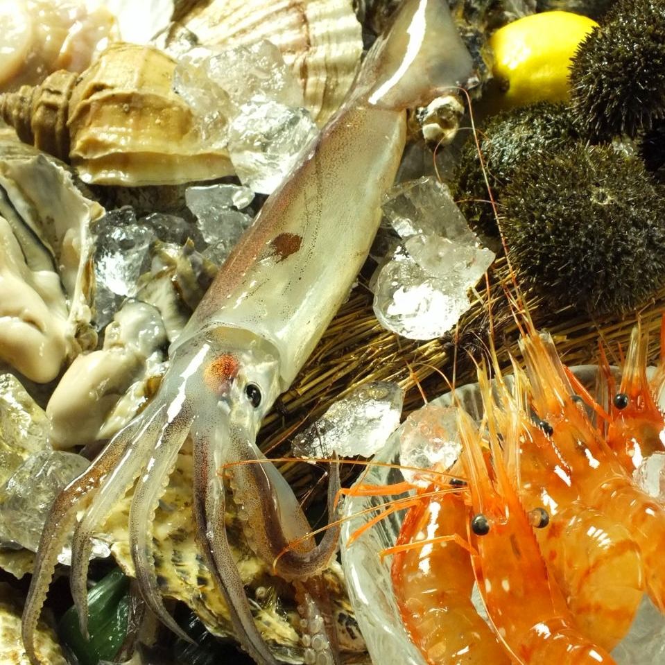厚岸直送ゴリラ牡蠣、毛蟹、活イカなど新鮮魚介を毎日入荷中！