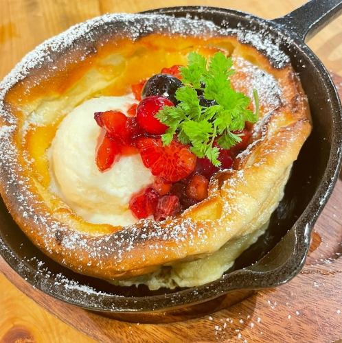 季節のデザート※写真は『ダッチベイビー』