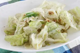 アンチョビキャベツ