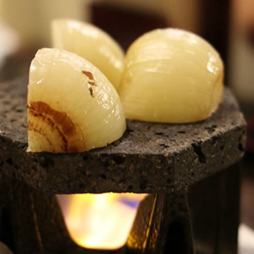 Lava-grilled Awaji onions