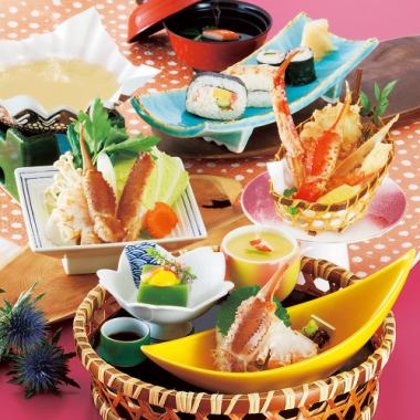 【午餐全套餐】桃香：蟹肉锅、炸蟹等5道菜，4070日元