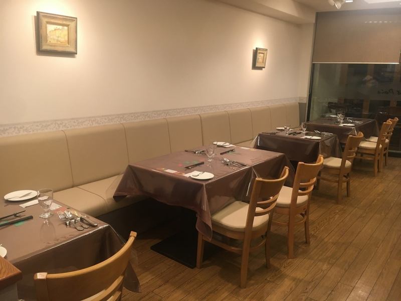 お食事と楽しい会話でお過ごし下さい
