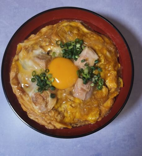 Specialty Oyakodon
A popular product since the company's founding.
#Hakata Oyakodon
#Hakata Izakaya
#Tebasaki Keisuke