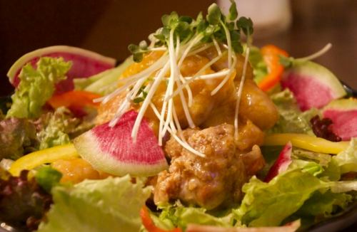 自家製マヨネーズで和えたえびとりマヨ