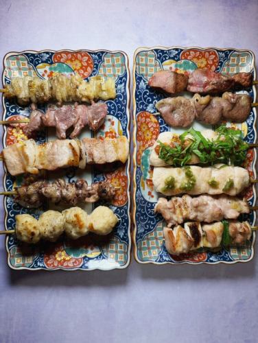 串焼き盛り合わせ
鶏料理専門店です。手羽先より焼き鳥が人気なのはこの投稿を見たあなただけの秘密にしててね。
#博多焼き鳥
#博多居酒屋