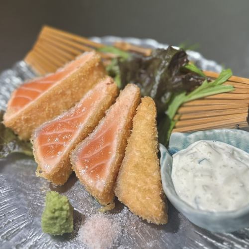 현지 신선한 재료를 사용한 오리지널 요리