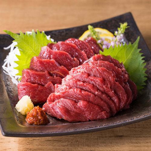 Kobari's recommendation is horsemeat sashimi!