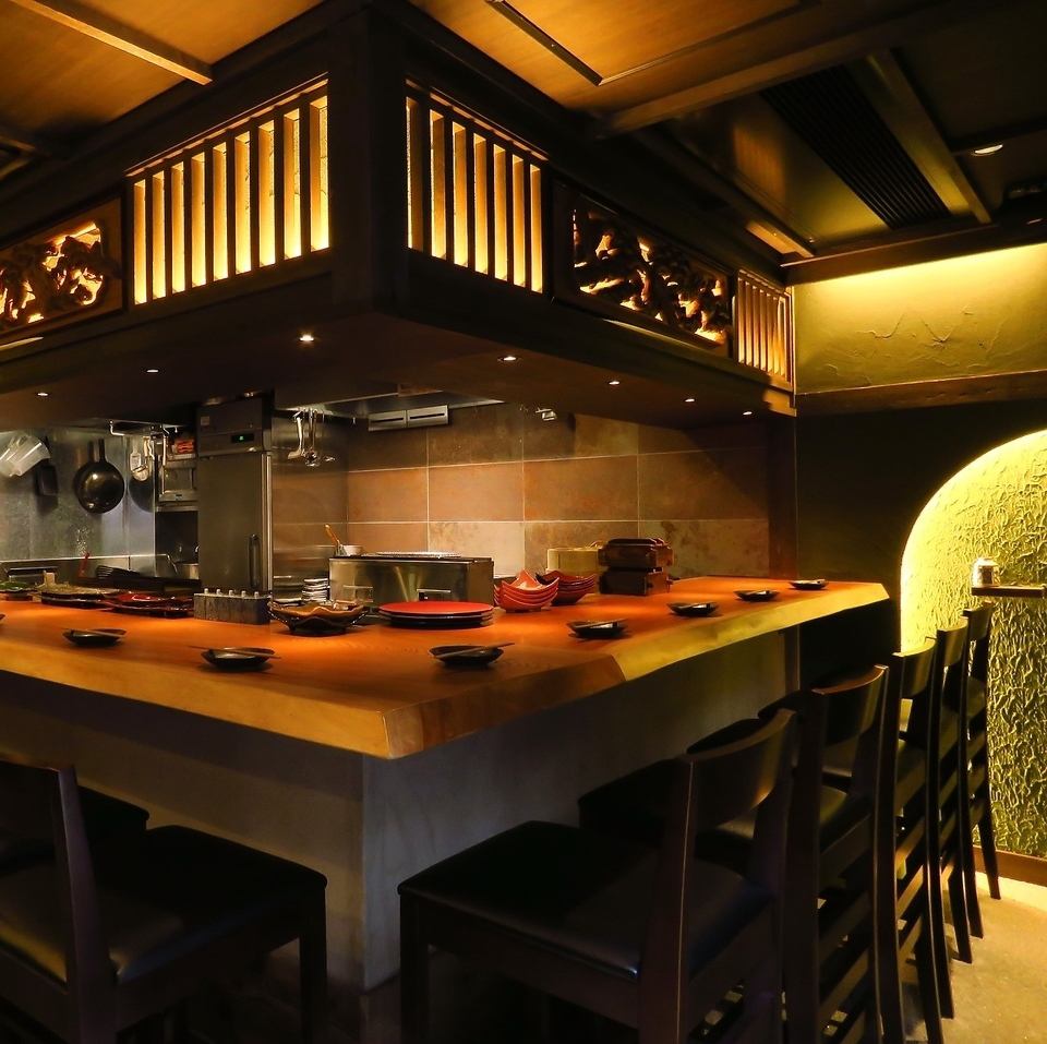 牛串などの本格串焼きや、お酒に良く合う逸品料理が自慢！飲み放題も楽しめる居酒屋♪