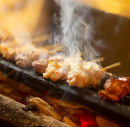 ライブ感満載の炭火串焼き