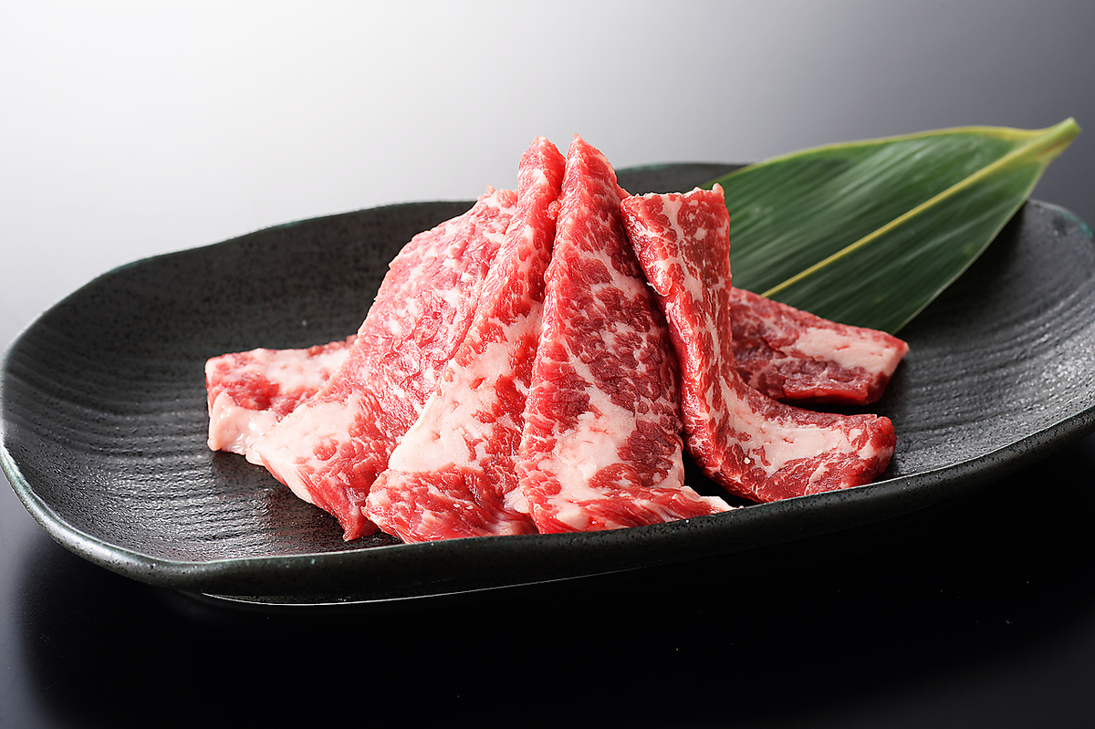 炭火焼肉 ブルスタ 登別店 公式