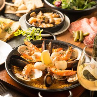 仅限2025年12月24日和25日 ◆ 圣诞套餐 + 香槟祝酒 [第二部分 20:30~]