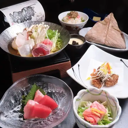 11月7日至3月20日：【金枪鱼干杯套餐】9道菜，2小时畅饮，价格7000日元。