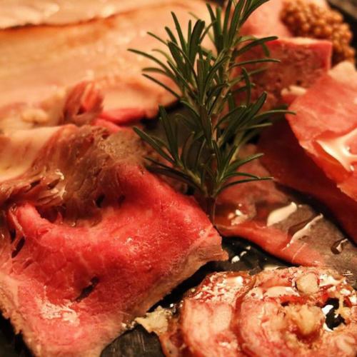 ちぇるきおの肉盛り