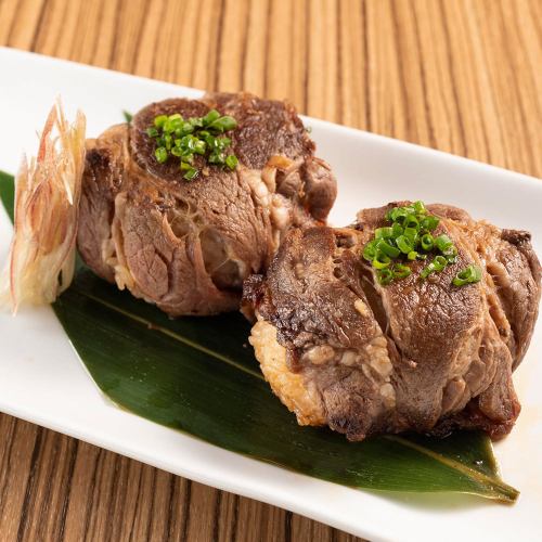 Beef-wrapped rice balls (2 small)