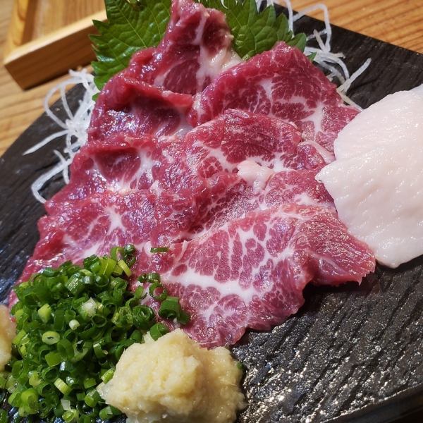 【新鮮なお魚や馬肉をぜひ！】女性に嬉しい！ヘルシーな鮮魚鮮馬がおススメです♪
