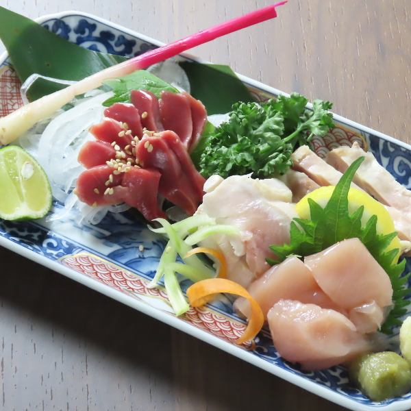 地鶏刺身盛り合わせ