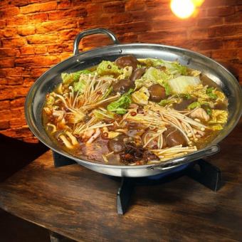 味自慢　通常4500円【女子会限定4000ポッキリ】★薬膳×地鶏火鍋×飲み放題付きコース　