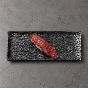 Grilled beef cheek sushi (1 piece)