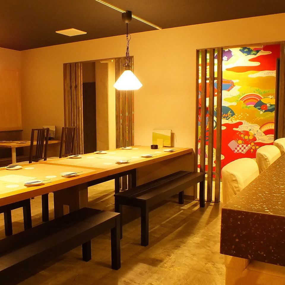 Good location, 1 minute walk from the station.A stylish modern Japanese space where you can relax and relax