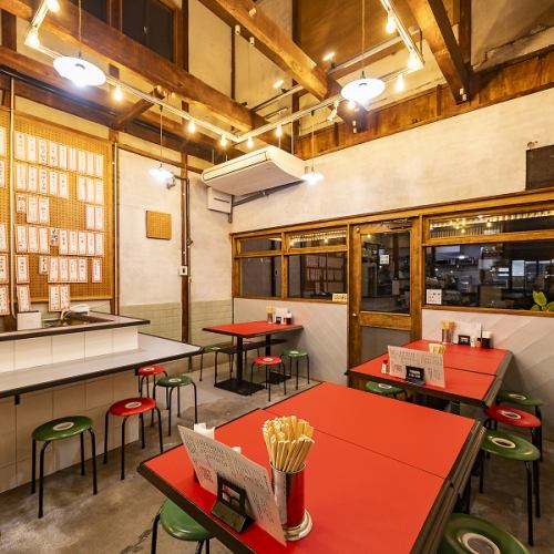 アットホームで幻想的な雰囲気の店を体験★