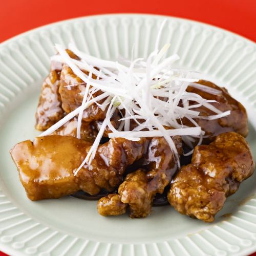 はちみつを贅沢に使用した黒酢酢豚で至福のひとときを♪