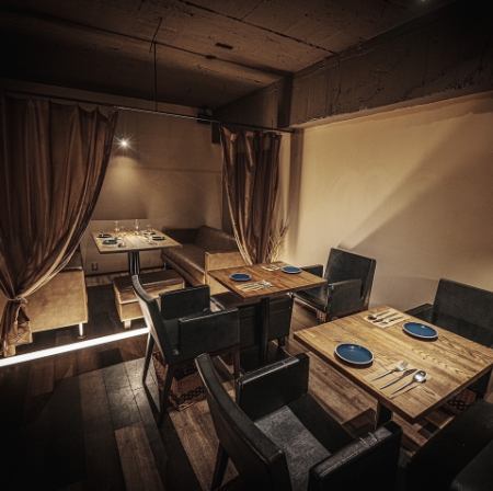 Semi-private room space separated by curtains ♪ Can accommodate up to 8 people ★ Can be used by 4 people!!
