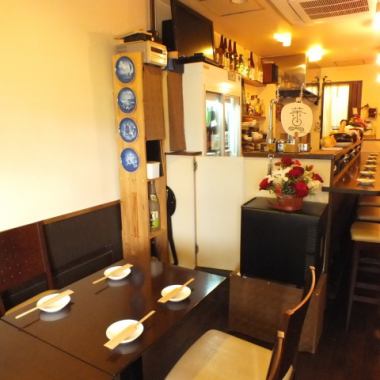 We also have table seats, so you can use it for girls' gatherings, etc. We also have an all-you-can-drink plan, so please feel free to contact us. Enjoy your time with friends and colleagues in our cozy restaurant filled with the warmth of wood.