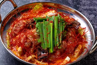 麻辣(マーラー)鶏白湯鍋（1人前）