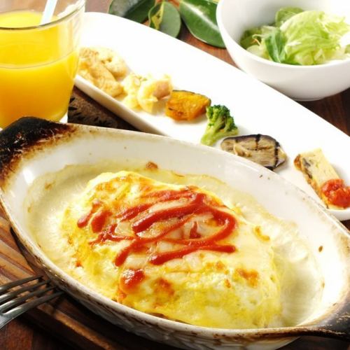 파스타 점심 (전채, 샐러드, 음료 포함)