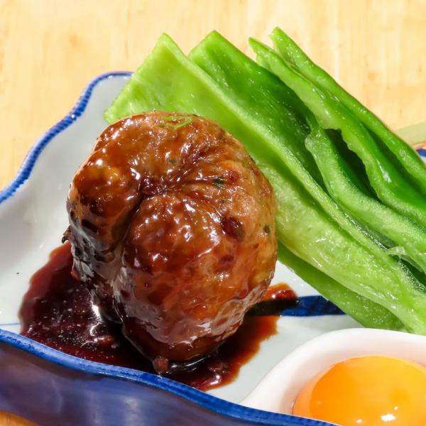【大人気メニュー】ド迫力★ハンバーグ級サイズの「特大つくね」で笑顔満開！
