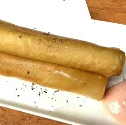 芝士春卷配明太子蛋黄酱