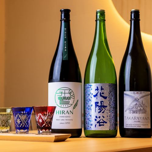 こだわりの日本酒や焼酎など約100種!!