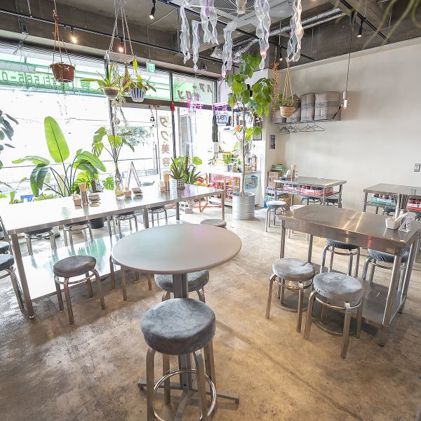 開放感あふれるテラス席は、女子会での会話や、仕事終わりにちょっと一杯楽しむのに最適です★心地よい風を感じながら、日常を忘れてリフレッシュしていただける、ゆったりとした上質な時間をご提供いたします。