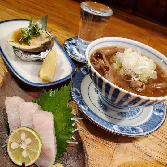 [Same-day drink set] 1,000 yen (tax included) for our proud giblet stew + grilled food + a small bowl and your favorite drink