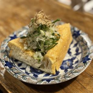 【三好市米拉坂佐佐木豆腐店】佐料丰富的炭烤炸豆腐