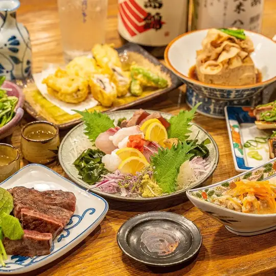 【年末聚会及特别宴会的理想之选】广岛牛肉炭烤,鲍鱼,海胆 + 90分钟畅饮:8,500日元