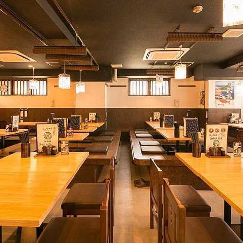 60名様以上で貸切OK！最大72名様までご利用できます！会議や研修後の終わり次第、すぐに宴会を始めていただけます。お店丸ごと貸し切りなので唄うのもよし、踊るのもよし！皆様で大いに盛り上がってくださいませ！※お写真は系列店のイメージです。