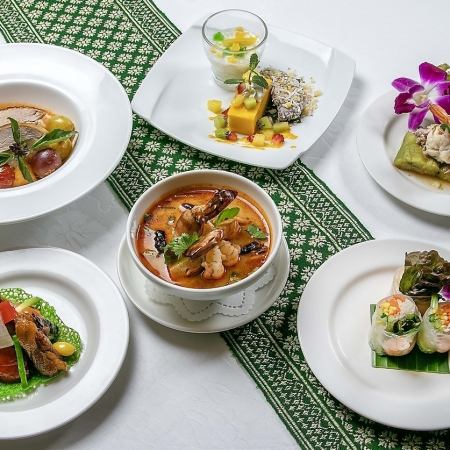 Chef's Recommended Tom Yum Goong and Grilled Duck Lunch "Chao Phraya Course" 8,800 yen (tax included) 6 dishes in total