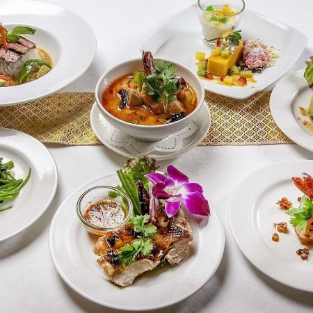 暹罗遗产的人气菜肴集合◎午餐“遗产套餐”11,000日元（含税）共8道菜