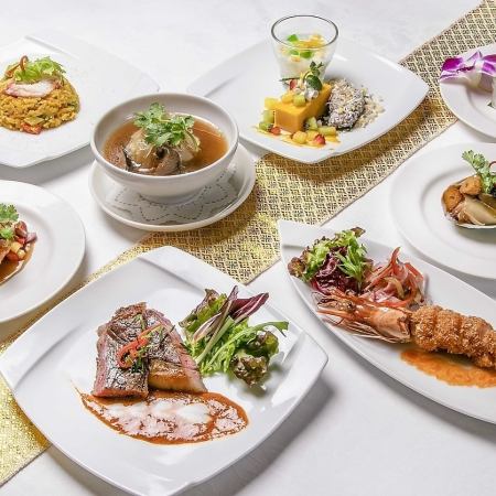 享用鮑魚等海鮮料理◎午餐「安達曼套餐」13,750日圓（含稅）共8道菜