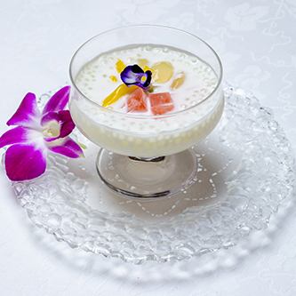 水果木薯和椰奶