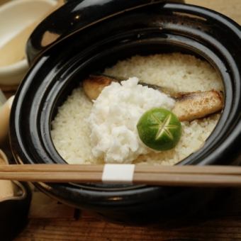 選べるとろろの鰤塩麹漬けと長芋の土鍋ご飯