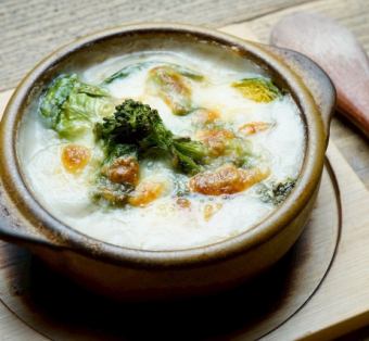 菜花と芽キャベツ、長芋のグラタン