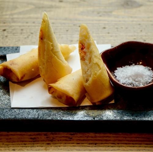 生桜海老と筍、大和芋の春巻き