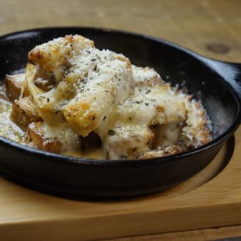 ヤングコーンと長芋のバジルチーズ焼き