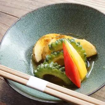 ごーやと長芋のカレーピクルス