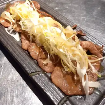 薄切り牛タン葱まみれ