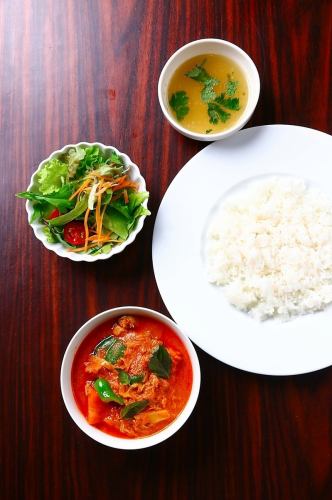 北海道食材をメインにお作りしています。