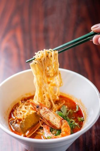 トムヤムクンラーメン