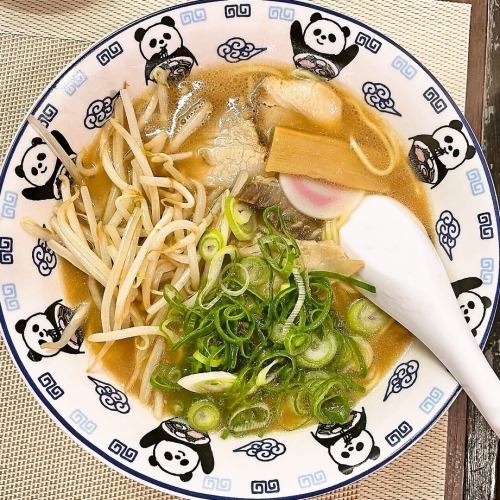 和歌山ラーメン(豚骨醤油味)